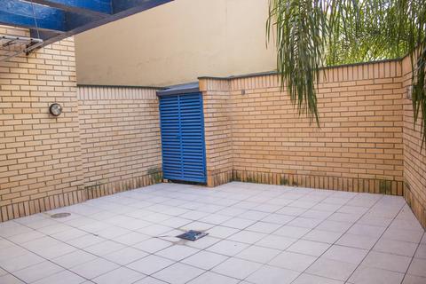 Image 41 - 105639