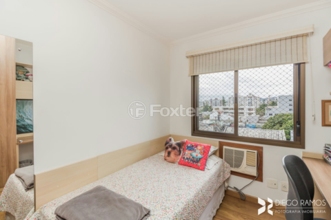 Image 9 - 107162
