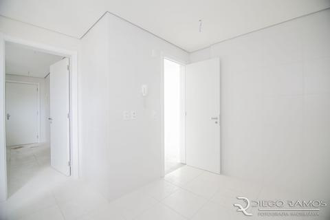 Image 30 - 110530