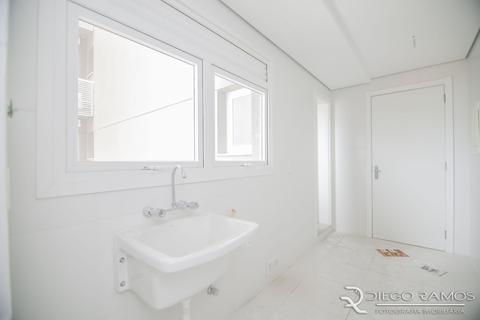Image 32 - 110530