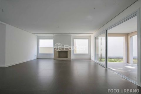 Image 10 - 125800
