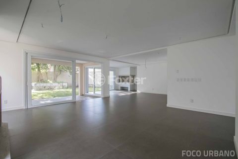 Image 11 - 125800