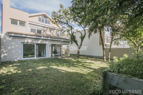 Image 17 - 125800