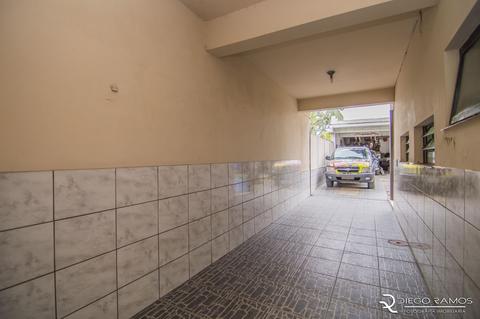Image 47 - 126011