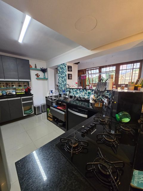 Image 11 - 129684
