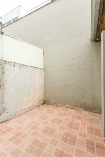 Image 13 - 129700