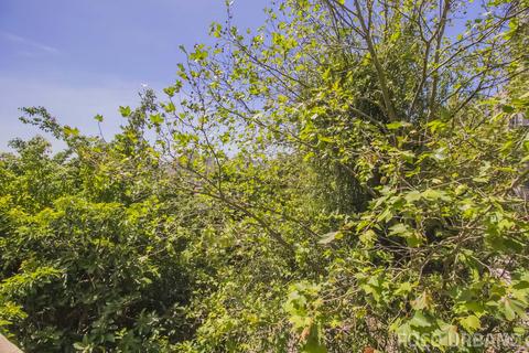 Image 14 - 135790