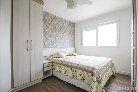 Image 10 - 136121