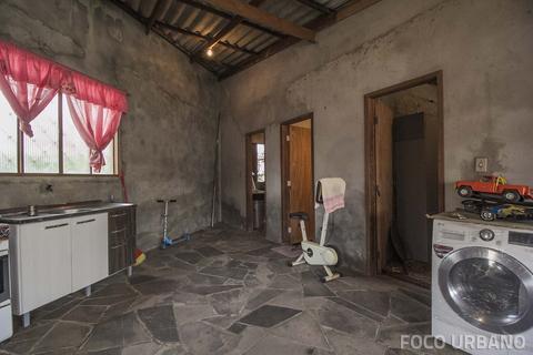 Image 25 - 140122