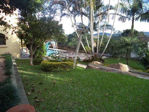 Image 8 - 140627