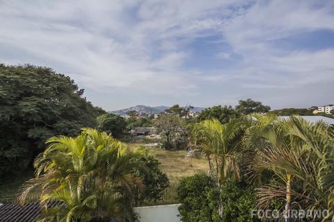 Image 25 - 140670