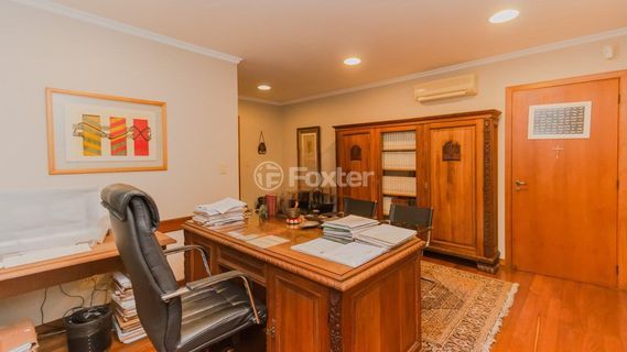 Image 8 - 150913