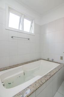 Image 30 - 151110