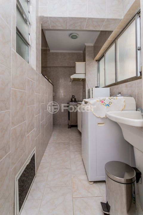 Image 24 - 152404