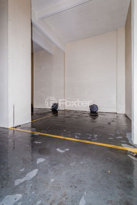 Image 29 - 152404