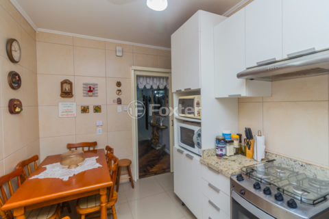 Image 33 - 15304