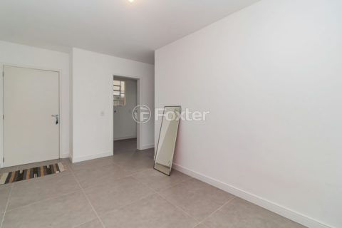 Image 3 - 158304