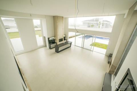 Image 33 - 158321