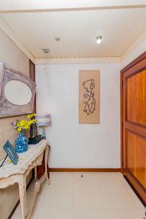 Image 37 - 158550