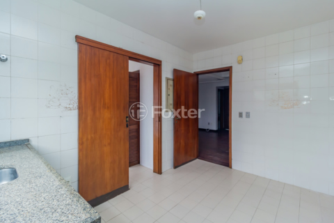Image 33 - 159210