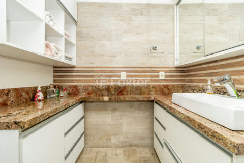 Image 23 - 161498