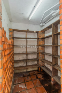 Image 33 - 164705