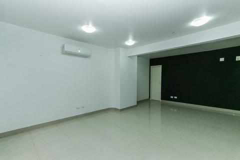 Image 3 - 177863