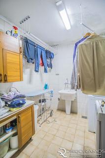 Image 37 - 177995