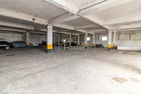 Image 11 - 178990