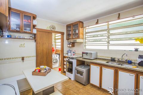 Image 48 - 179944