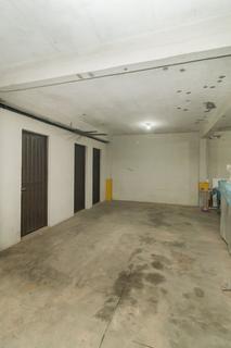 Image 33 - 180319