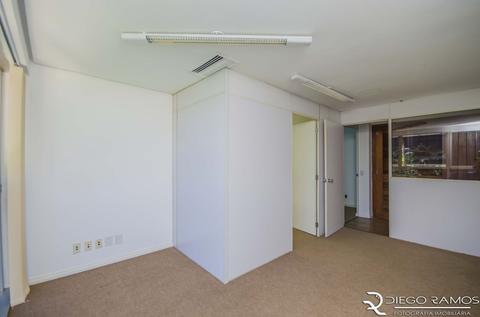 Image 1 - 181030