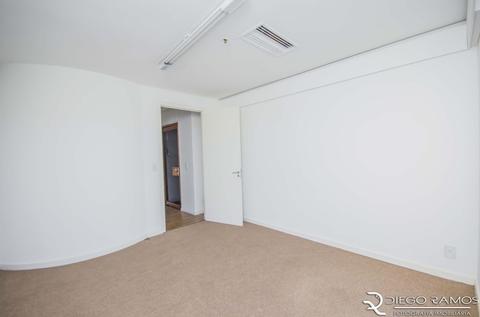 Image 9 - 181030