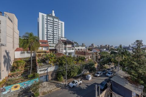 Image 15 - 181041