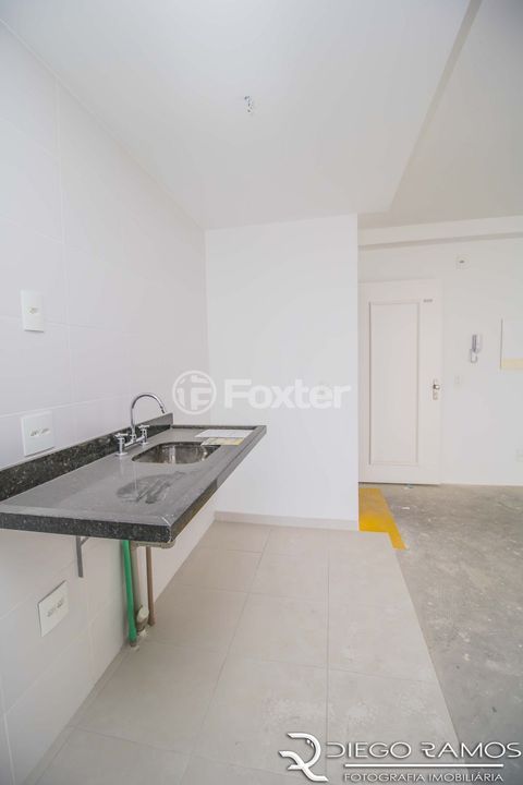 Image 30 - 181358