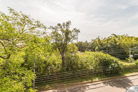 Image 16 - 182085