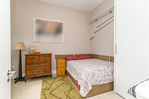 Image 35 - 182085
