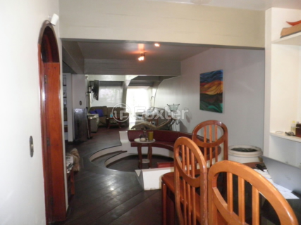 Image 11 - 182751