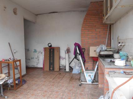 Image 10 - 182797
