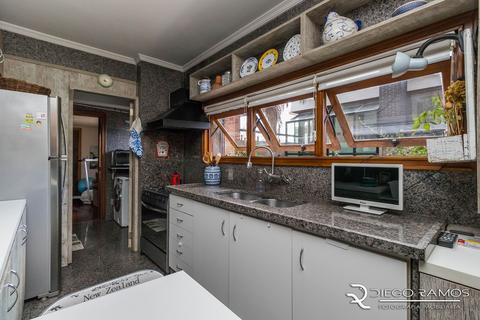 Image 17 - 183886