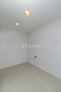Image 38 - 185006