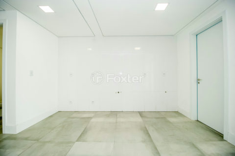 Image 21 - 185566