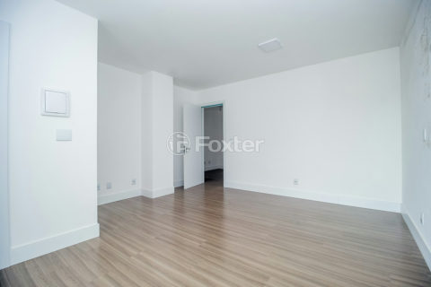 Image 10 - 185566