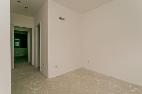 Image 10 - 186197