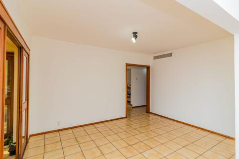 Image 10 - 186486