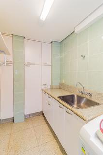 Image 37 - 186895