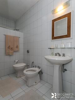 Image 12 - 187535