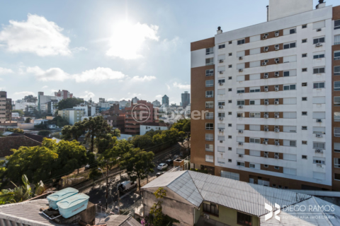 Image 17 - 187541