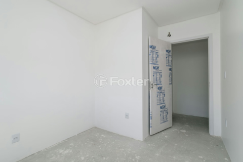Image 13 - 188815