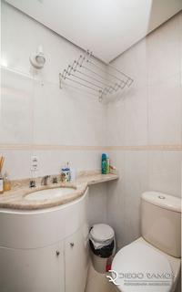 Image 9 - 189985